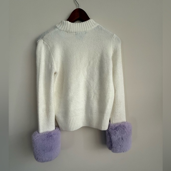 Saks 5th Avenue Faux Fur Sweater. Size XS. Mint Condition - Picture 3 of 6